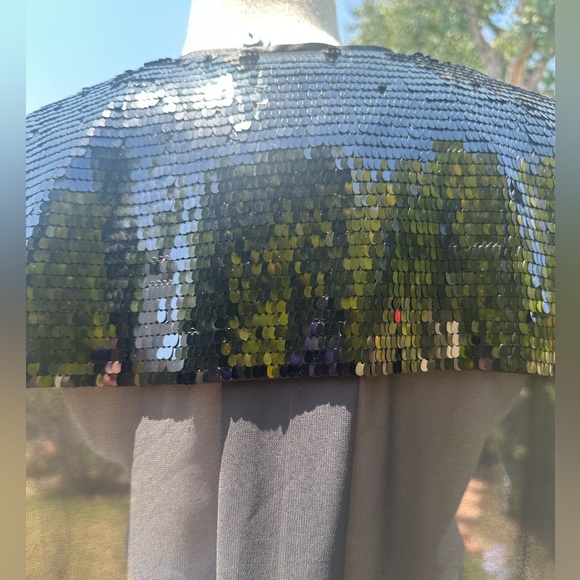 100% Polyester - Picture 7 of 10